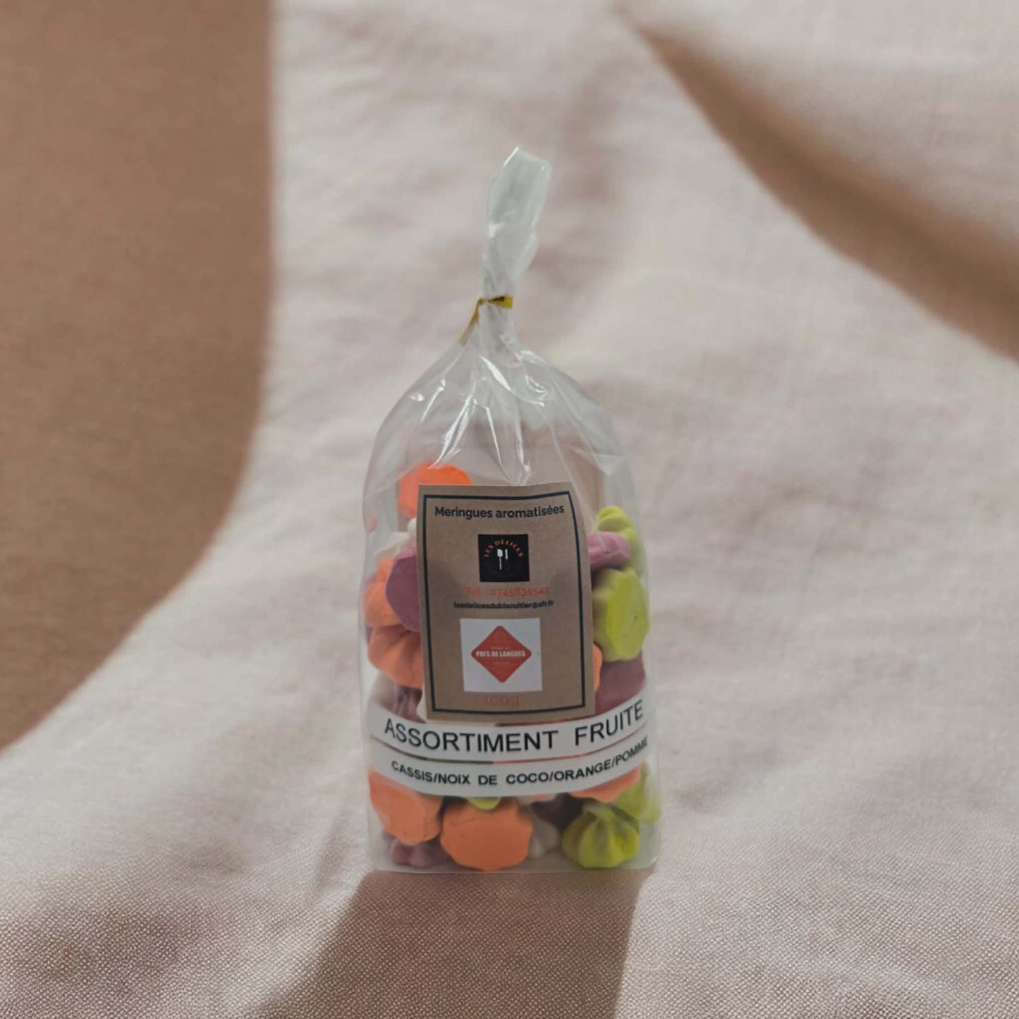 Assortiment de meringues artisanales fruitées – croustillantes et légères